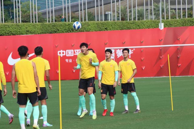 雷竞技游戏平台-面具已到！谢维军化身“中国佐罗” 新武器为何隐身？