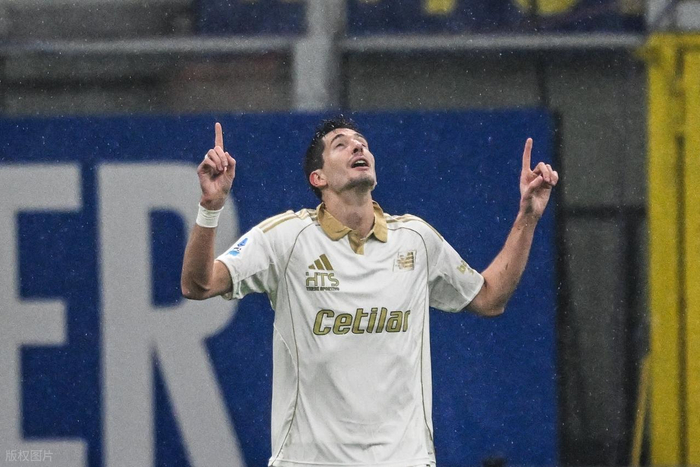 雷竞技APP-意甲最新积分战报 国米逆转大胜弱旅 多AC米兰6分稳居榜首|国际米兰|比萨|迪马尔科|劳塔罗-马丁内斯|特拉莫_新浪体育_新浪新闻